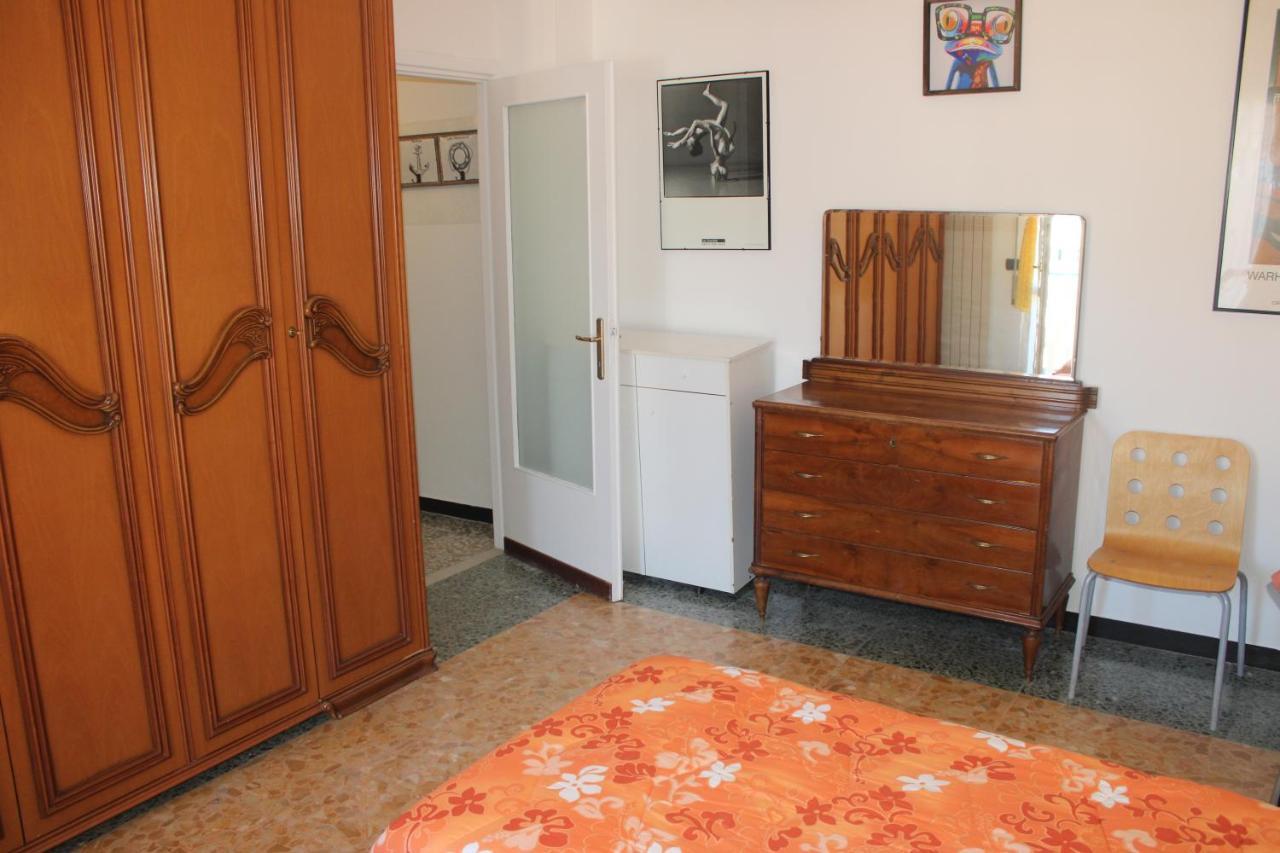 Appartamento Sunflower Леванто Екстериор снимка