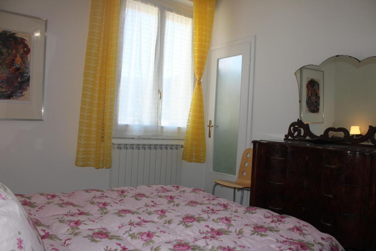 Appartamento Sunflower Леванто Екстериор снимка